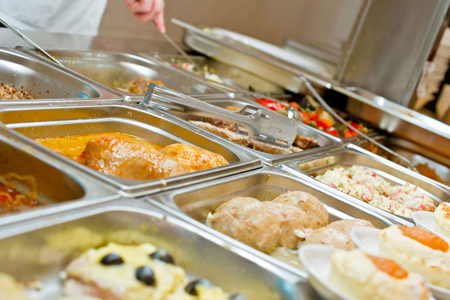 Комиссия при минпромторге Новосибирской области проверила качество кулинарной продукции в кафе и магазинах