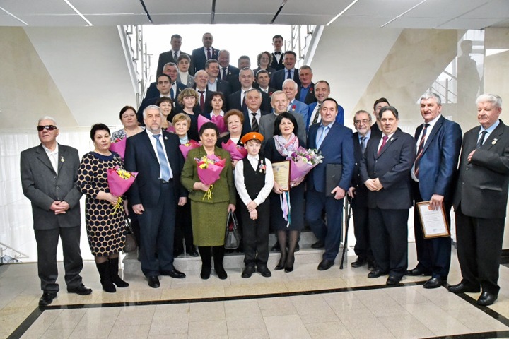 Врио губернатора наградил свидетеля обвинения по делу Юрченко