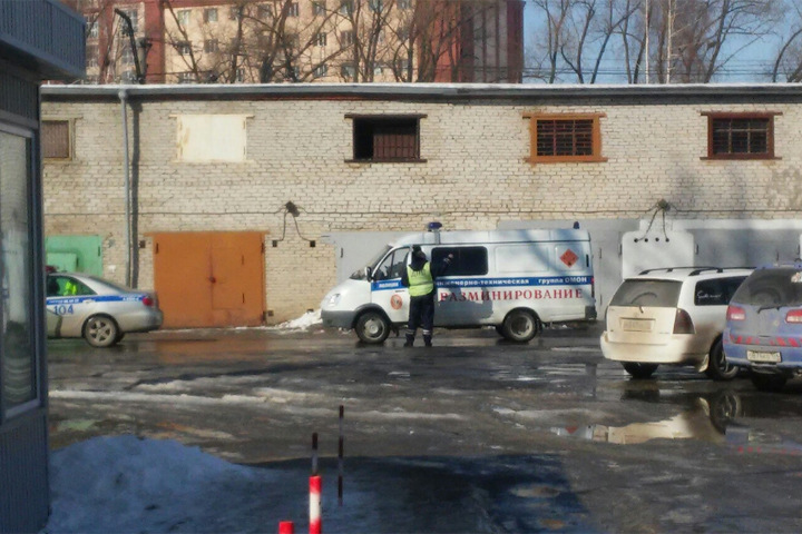 СМИ сообщили об обнаружении взрывчатки во дворе жилого дома в Томске СМИ сообщили об обнаружении взрывчатки во дворе жилого дома в Томске