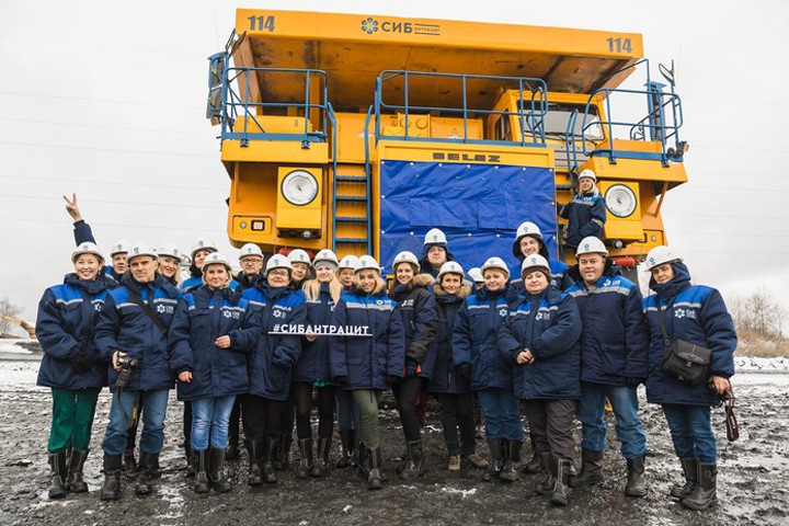 «Сибантрацит» показал журналистам Колыванский угольный разрез «Сибантрацит» показал журналистам Колыванский угольный разрез