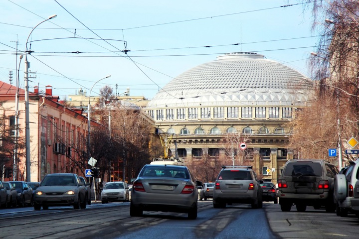 Пять новых платных парковок создадут в Новосибирске