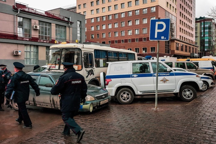 Полиция опровергла угрозы со стороны азербайджанцев после гибели 19-летнего Векила Абдуллаева Полиция опровергла угрозы со стороны азербайджанцев после гибели 19-летнего Векила Абдуллаева