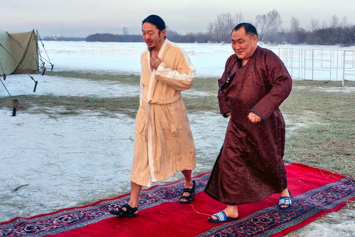 Глава Тувы призвал «убрать балласт» среди бюджетников Глава Тувы призвал «убрать балласт» среди бюджетников