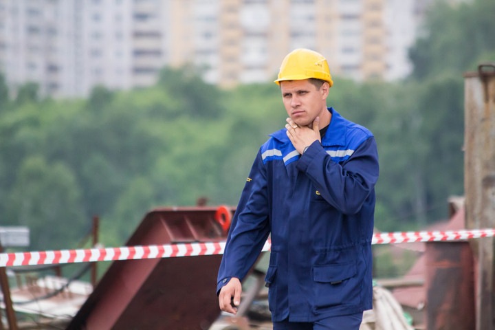 Сотрудники «Сибмоста» остановили работу из-за долгов по зарплате Сотрудники «Сибмоста» остановили работу из-за долгов по зарплате