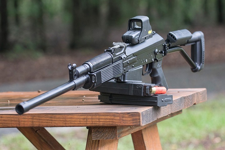 Новосибирец из ревности убил жену и застрелился Новосибирец из ревности убил жену и застрелился