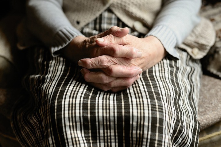 Новосибирским пенсионерам предложили жить на 9,5 тыс. в месяц Новосибирским пенсионерам предложили жить на 9,5 тыс. в месяц