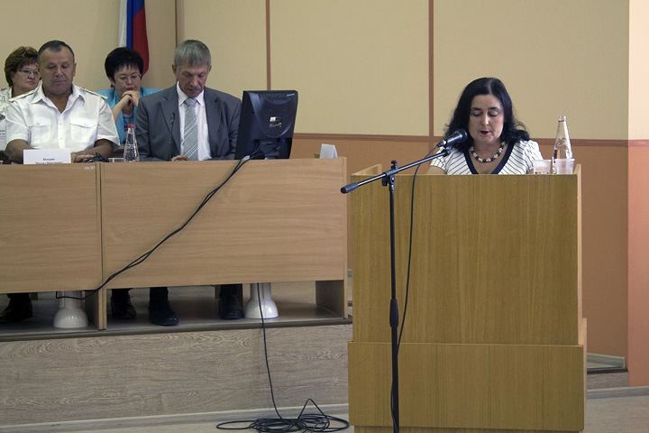 Экс-главу Новосибирского облсуда предупредили за письмо губернатору об обысках