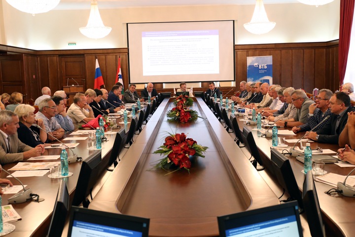 Шимкив позвал руководителей ВПК в общественный совет при заксобрании