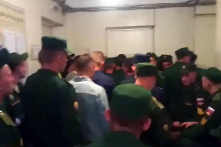 Омичей массово привели на досрочное голосование в горсовет Омичей массово привели на досрочное голосование в горсовет