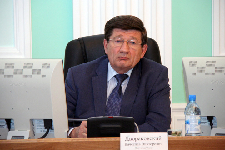 Двораковский уходит с поста мэра Омска