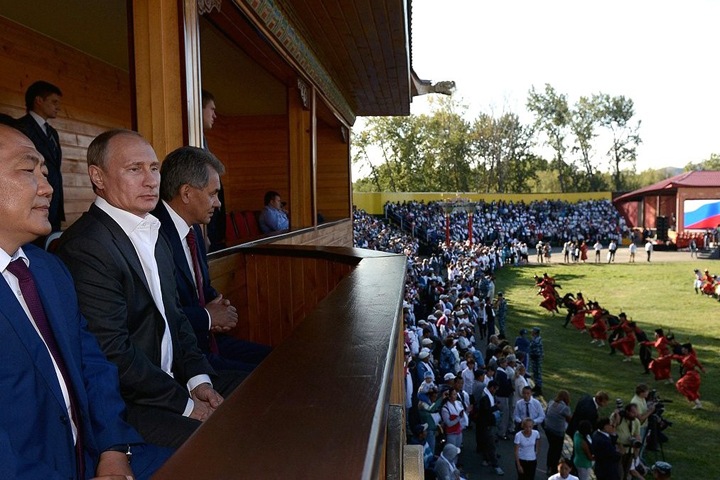 Глава Тувы рассказал о степени развития «мужского начала» Путина Глава Тувы рассказал о степени развития «мужского начала» Путина