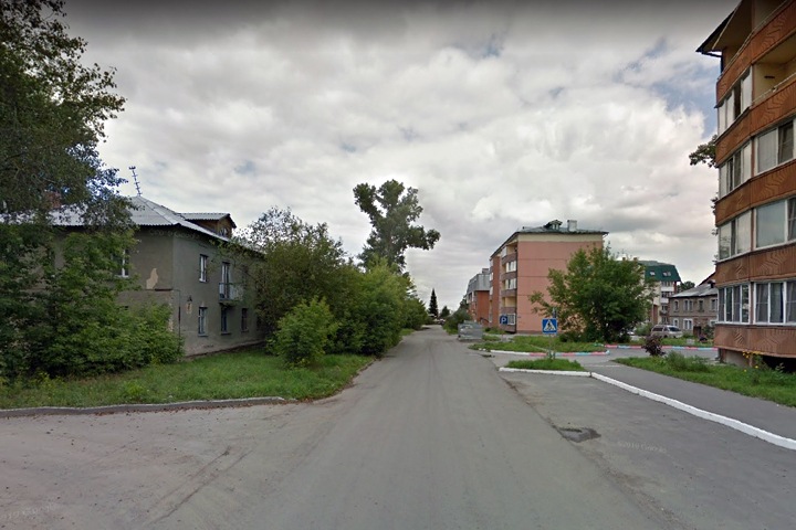 Новосибирца обвинили в убийстве матери. Он год хранил тело в подполе