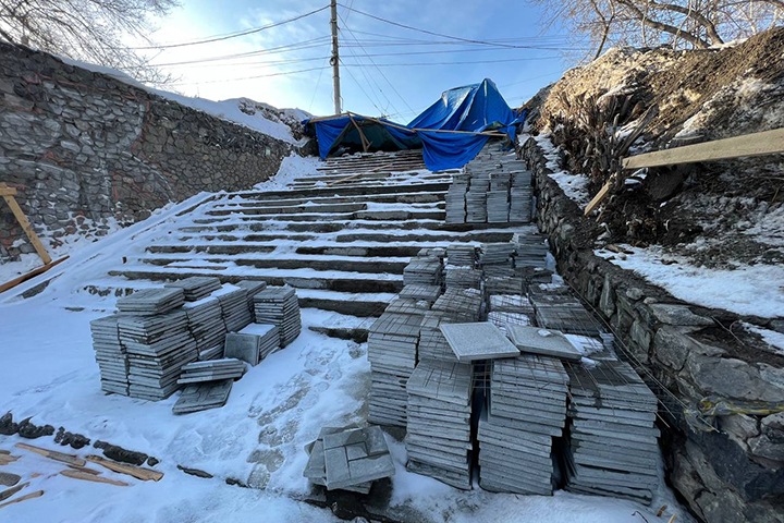 Прокуратура проверит срыв контракта на ремонт лестницы на Речном вокзале Новосибирска