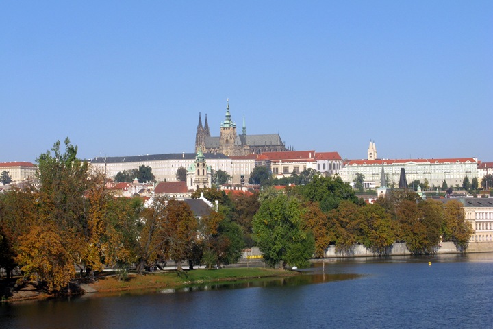 Жители Сибири стали чаще летать в Европу