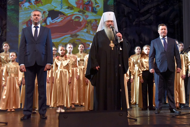 Травников поручил отпраздновать юбилей комсомола для преемственности поколений