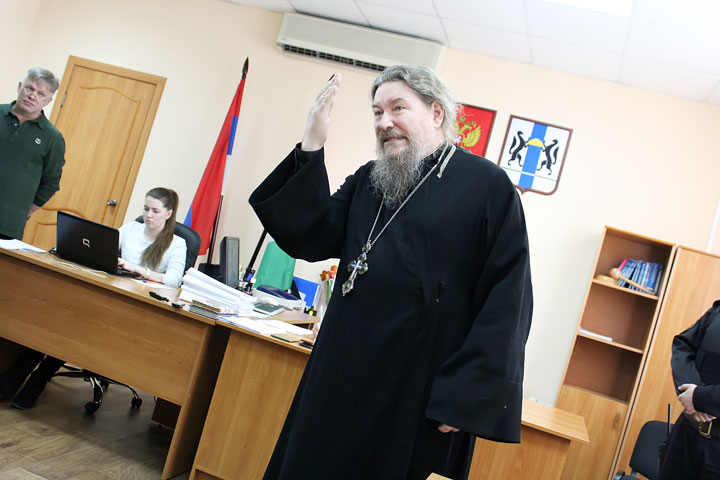 Наложение сакрального на порнографическое: доктор богословия допрошен по делу «Тангейзера» Наложение сакрального на порнографическое: доктор богословия допрошен по делу «Тангейзера»