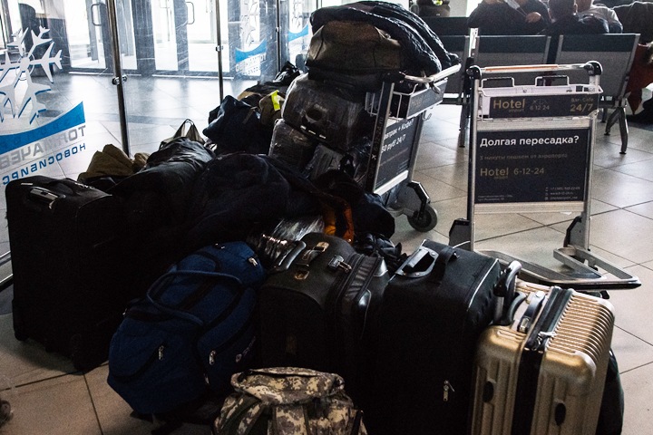 «Мы здесь по одному начнем умирать»: застрявшие в Новосибирске кыргызстанцы хотят выйти к облправительству «Мы здесь по одному начнем умирать»: застрявшие в Новосибирске кыргызстанцы хотят выйти к облправительству