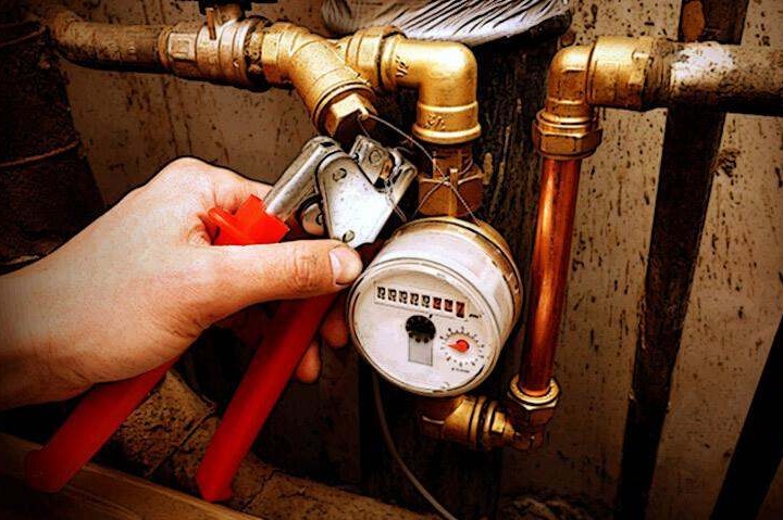 Установка, пломбировка и поверка счетчиков воды