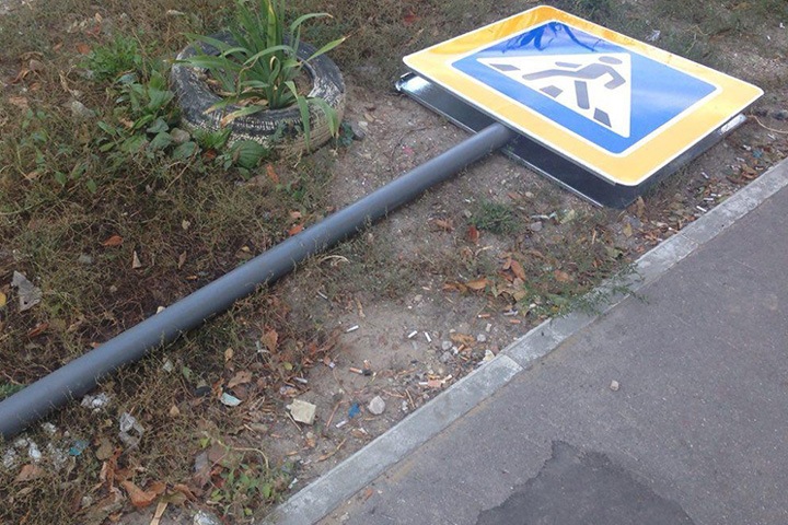 Сбившего насмерть девушку на джипе лидера единороссов Бурятии бизнесмена отпустили Сбившего насмерть девушку на джипе лидера единороссов Бурятии бизнесмена отпустили