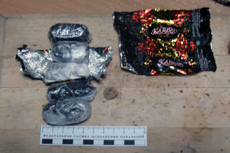 Новосибирский наркоконтроль обнаружил в колонии «конфеты» с гашишным маслом 