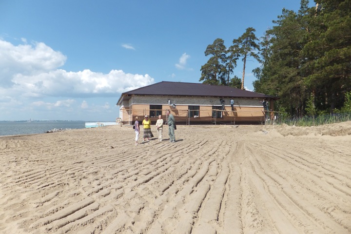 Бердские власти пообещали пока не отдавать под застройку популярный пляж 
