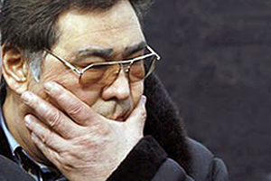 Тулеев заявил, что вдова шахтера сообщила ему об угрозах со стороны бандитов