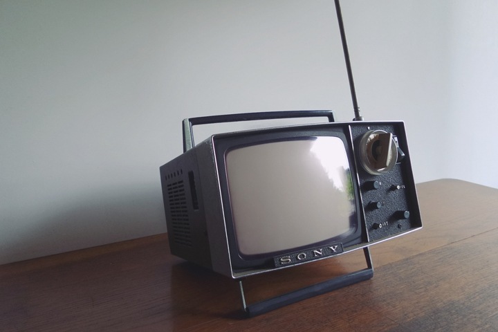 Красноярский полицейский утопил бабушку в ванне и украл у нее телевизор Красноярский полицейский утопил бабушку в ванне и украл у нее телевизор