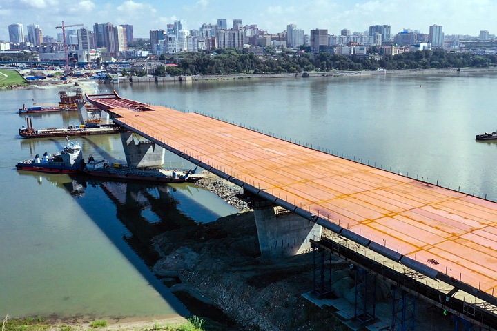 Уголовный кодекс РФ для группы «ВИС»: как прошли дебаты депутата и строителя платного моста в Новосибирске