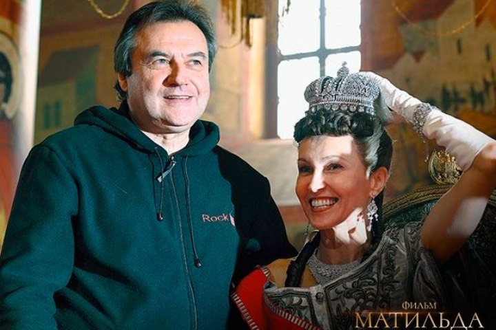 Режиссер Учитель обратился к новосибирцам перед премьерой «Матильды» Режиссер Учитель обратился к новосибирцам перед премьерой «Матильды»