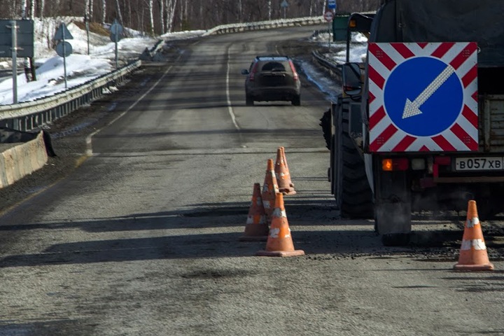 Четверть проверенных новосибирских дорог по нацпроекту оказались некачественными Четверть проверенных новосибирских дорог по нацпроекту оказались некачественными