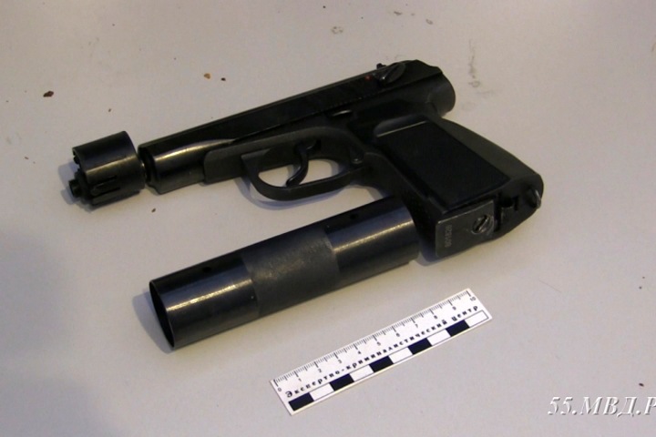 Недовольный качеством ремонта ноутбука омич обстрелял мастеров