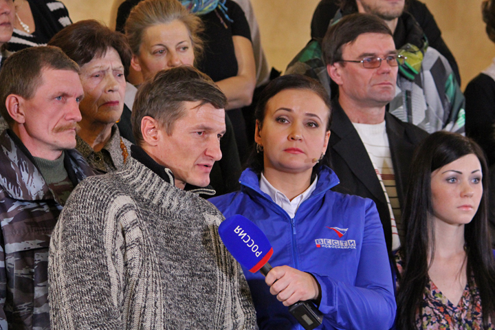 Мэр Новосибирска в прямом эфире канала «Россия 24» прокомментировал массовую драку в Калининском районе (видео) Мэр Новосибирска в прямом эфире канала «Россия 24» прокомментировал массовую драку в Калининском районе (видео)