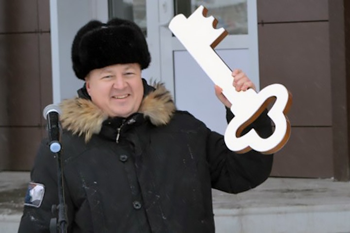 Новосибирцы получили условные сроки за взятку алтайскому министру