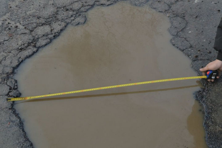 Дмитрий Медведев обсудит с Назаровым омские дороги Дмитрий Медведев обсудит с Назаровым омские дороги