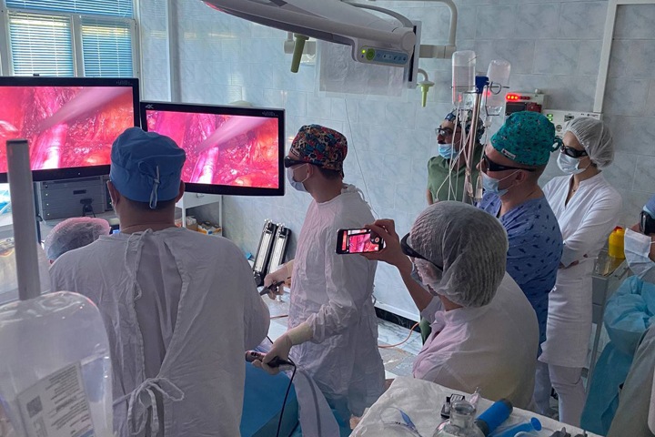 Минздрав отправляет новосибирских врачей в «ДНР» и «ЛНР» Минздрав отправляет новосибирских врачей в «ДНР» и «ЛНР»