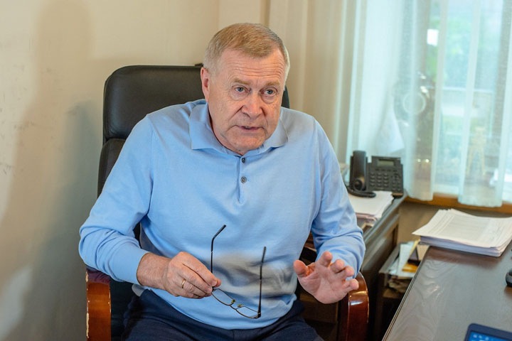 «Накопились претензии к работе власти»: член списка «СР» на выборах в новосибирское заксобрание рассказал о жизни на селе