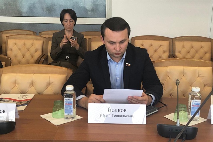 Критиковавший главу Забайкалья депутат Госдумы сменил партию перед выборами