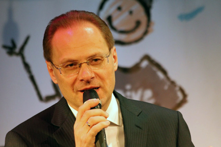 Новая барахолка Юрченко: почему губернатор сдал землю «Норд сити молл» за 17 тыс. рублей Новая барахолка Юрченко: почему губернатор сдал землю «Норд сити молл» за 17 тыс. рублей