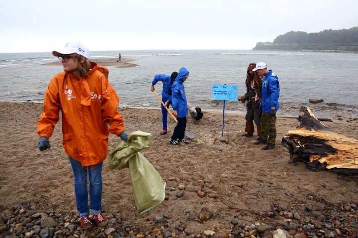 Минприроды предложило запретить пластиковую посуду на Байкале Минприроды предложило запретить пластиковую посуду на Байкале