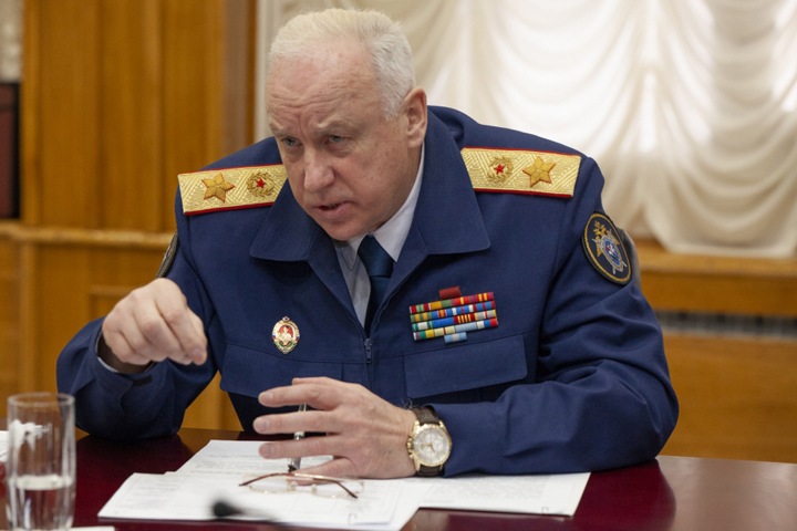 Бастрыкин озаботился концертом лидера Rammstein в Новосибирске по жалобе православных активистов, борющихся с QR-кодами