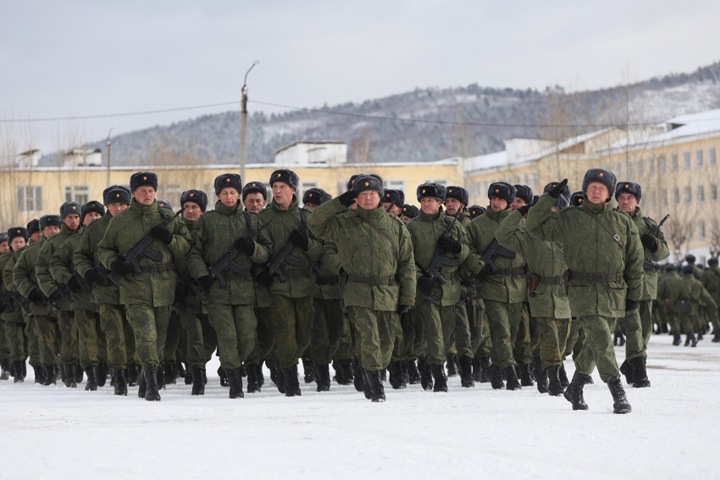 Забайкальский мобилизованный получил колонию-поселение за избиение табуретом другого мобилизованного во время пьянки в казарме Забайкальский мобилизованный получил колонию-поселение за избиение табуретом другого мобилизованного во время пьянки в казарме