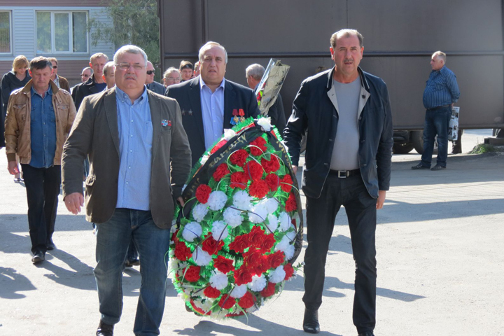 Депутат Госдумы Клинцевич о смерти на Украине барнаульского историка Русакова: он погиб от пули снайпера Депутат Госдумы Клинцевич о смерти на Украине барнаульского историка Русакова: он погиб от пули снайпера