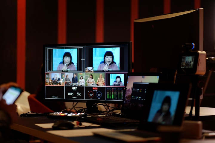 Новосибирские психологи выступят на всероссийской онлайн-конференции «100 вопросов от родителей» Новосибирские психологи выступят на всероссийской онлайн-конференции «100 вопросов от родителей»